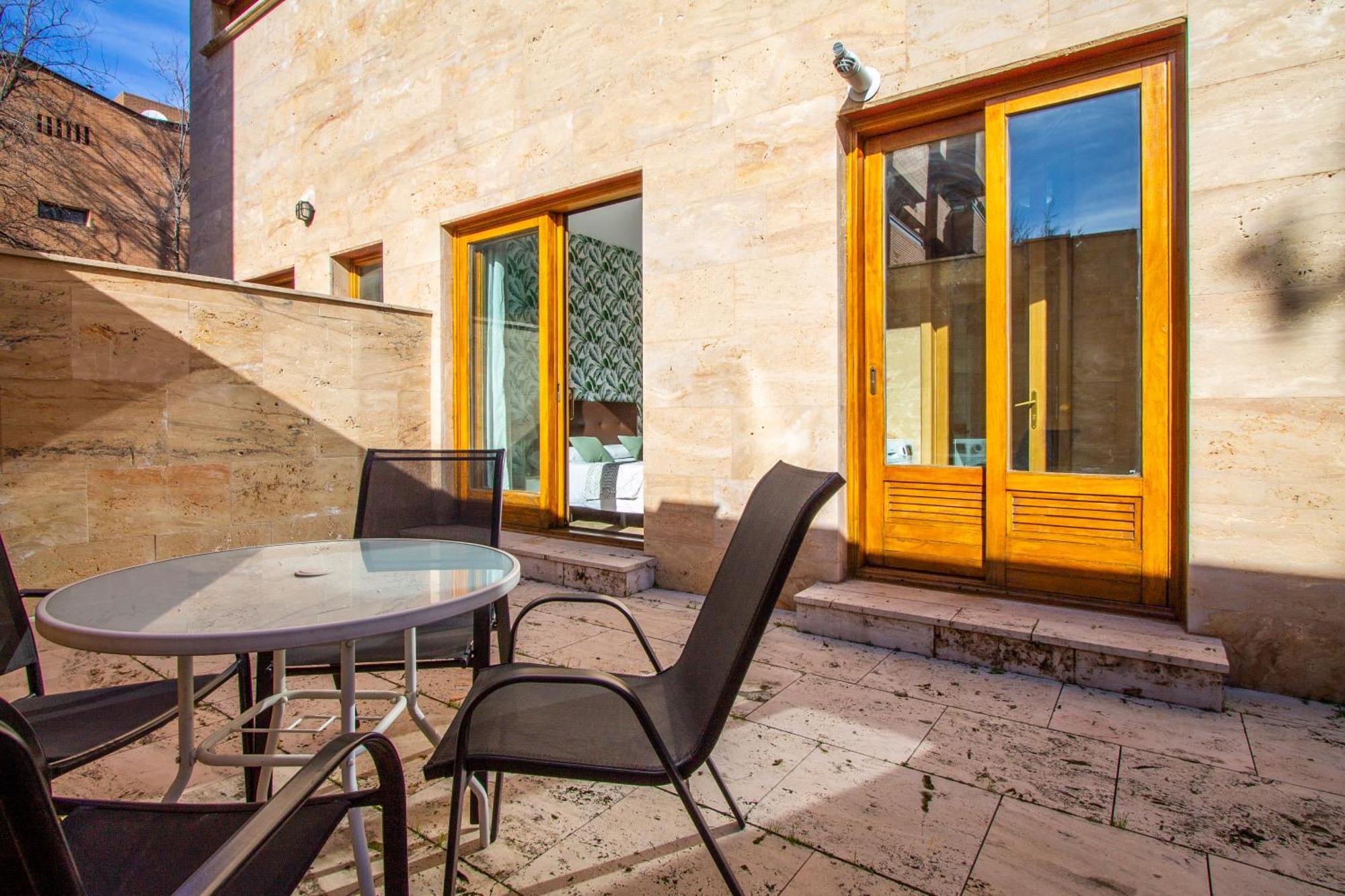 Apartamentos Villablino Arturo Soria مدريد المظهر الخارجي الصورة